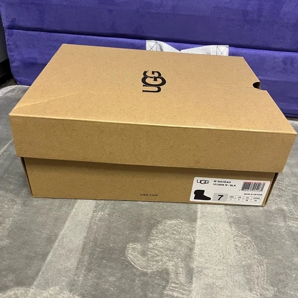 UGG Naveah Classic Bailey Boots Black Size 7 - Picture 3 of 14